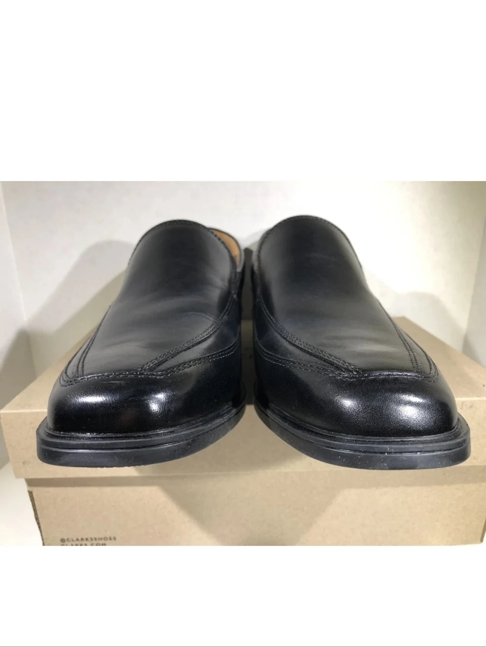 Clarks Tilden Free Men’s Size 8W Black Leather Loafers X7-1606